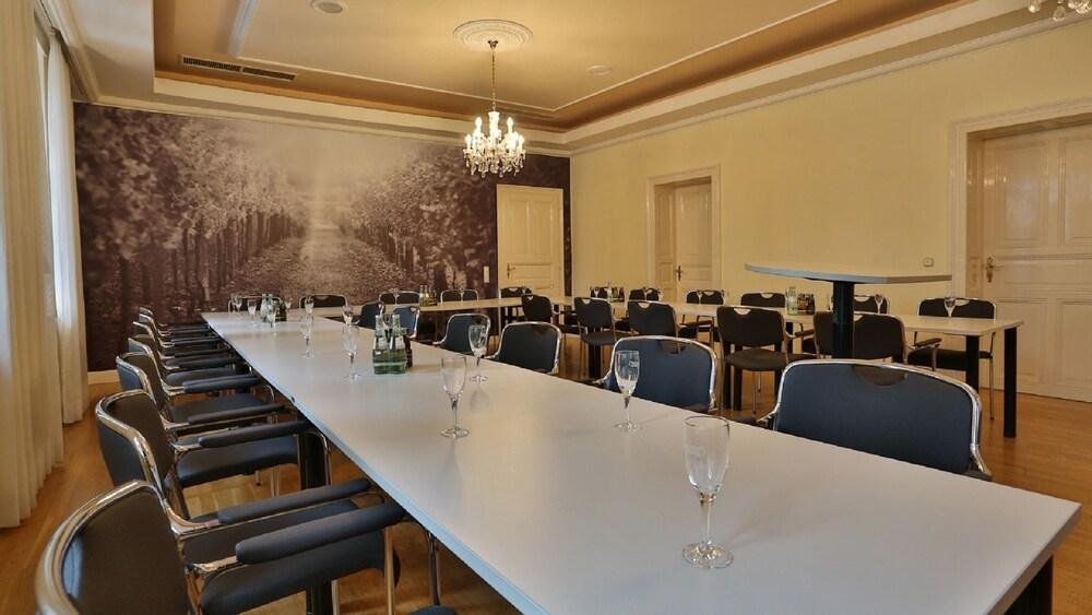 Hotel Krone บิงเงนอัมไรน์ ภายนอก รูปภาพ